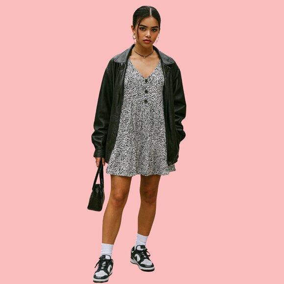 🖤 SHEIN Black & White Dotted Button-Front Babydoll Dress (Size M) - Picture 1 of 6